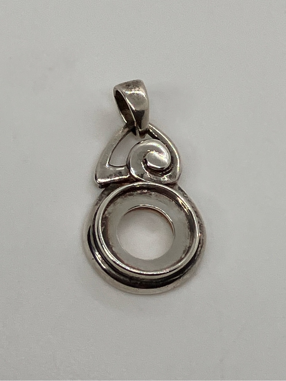 Kameleon 925 Sterling Silver Swirl Triangle Jewel Pop Pendant